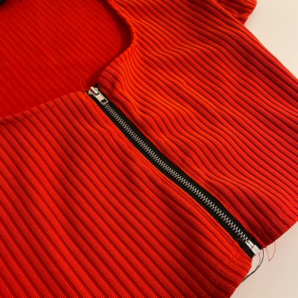 Cute red party top - Picture 3 of 3